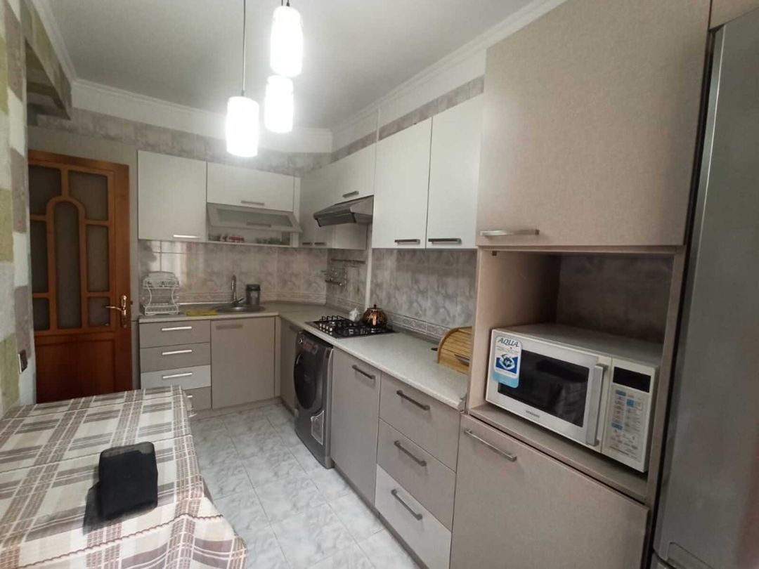 İcarəyə verilir 3 otaqlı köhnə tikili 80 m² — Mənzil, Bakı (8)