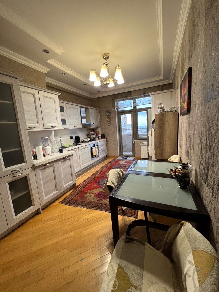 Satılır 4 otaqlı yeni tikili 160 m² — Mənzil, Bakı (7)