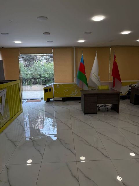 İcarəyə verilir obyekt 195 m² — Bakı