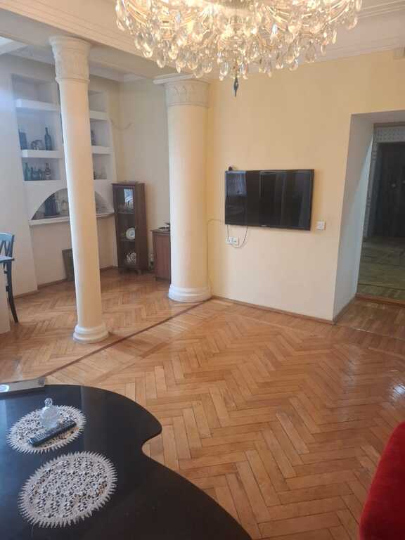 Satılır 4 otaqlı köhnə tikili 135 m² — Mənzil, Bakı (6)