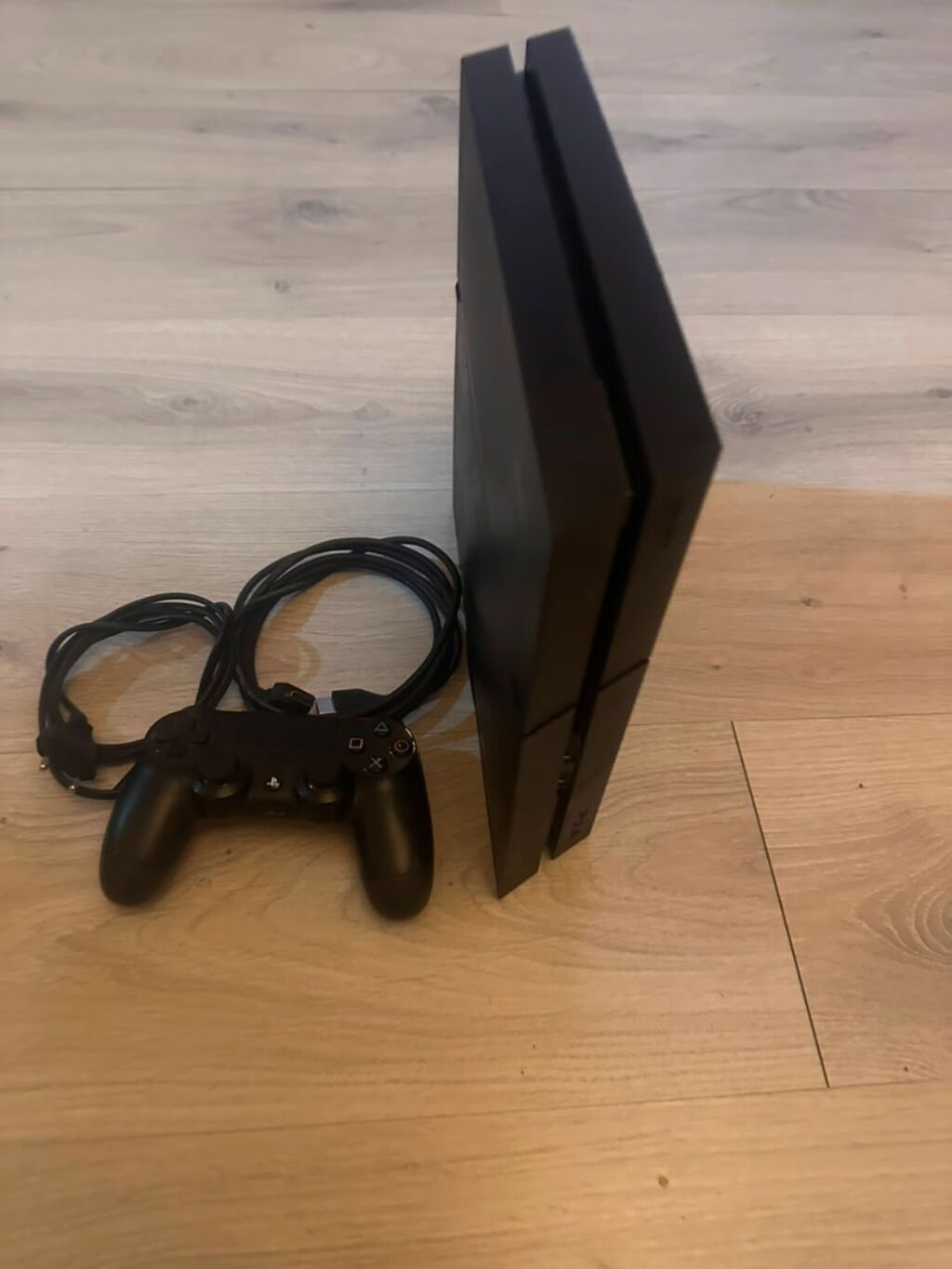 Playstation 4 satilir. Çox az istifadə olunub. Hətda toplamda istifade — Oyun konsolları, Bakı (4)