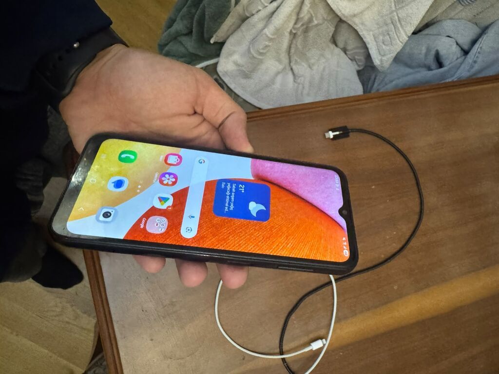 Samsung Galaxy A13, 64 GB, rəng - Qara, Barmaq izi — Samsung, Bakı (2)