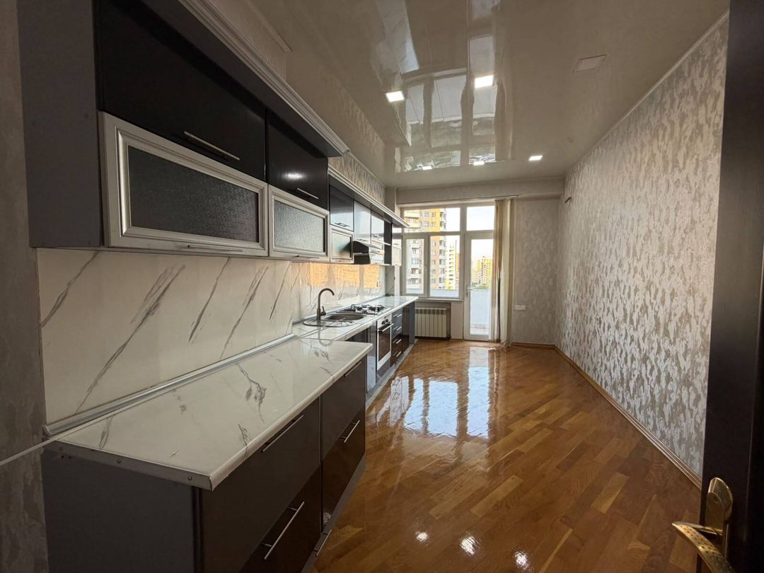 Satılır 3 otaqlı yeni tikili 160 m² — Mənzil, Bakı (4)
