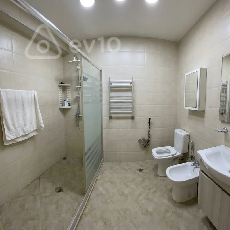 3 otaqlı mənzil, 110 m², Tofiq Abbasov küçəsi — kirayə — Mənzil, Bakı (9)