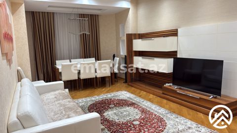 Satılır 3 otaq yeni tikili 125 m², 8-ci mikrorayon — Bakı