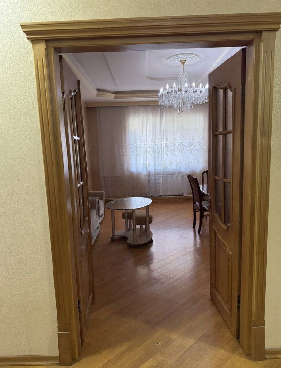 İcarəyə verilir 3 otaqlı köhnə tikili 165 m² — Mənzil, Bakı (4)