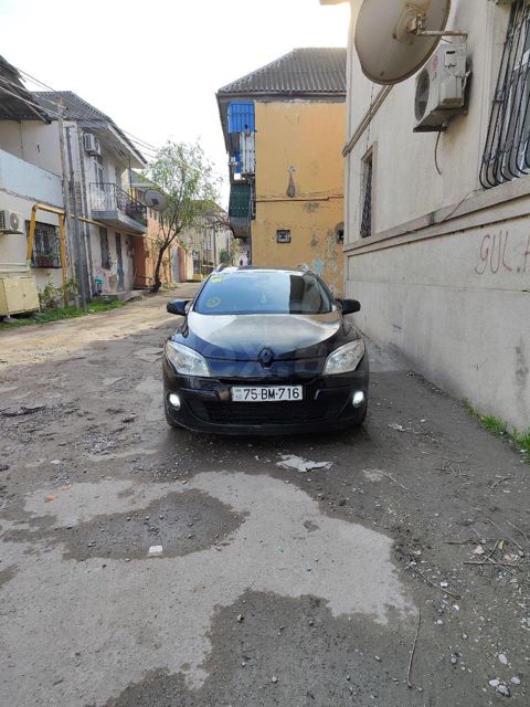 2011 Renault Megane RS, 1.5 L, 2011, 310,000 km — Sumqayıt