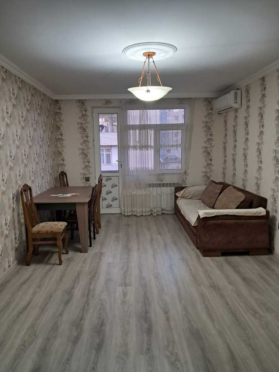 Satılır 3 otaqlı köhnə tikili 68 m² — Mənzil, Bakı
