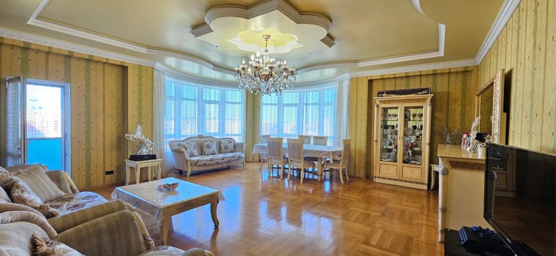 Satılır 4 otaqlı yeni tikili 182 m² — Mənzil, Bakı (2)
