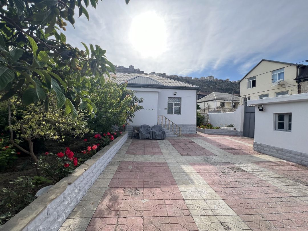 Satılır 4 otaqlı həyət evi/bağ evi 120 m² — Ev, villa, Bakı (4)