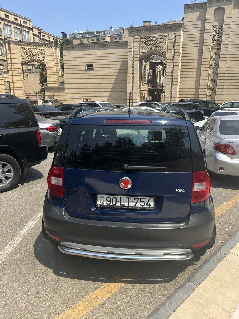 Skoda Yeti, 1.2 L, 2011 il, 264 000 km 90-LT-754 — Avtomobillər, Bakı (2)