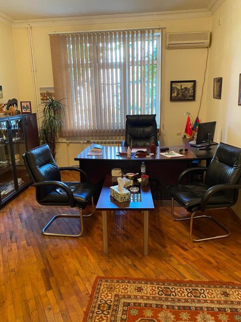 İcarəyə verilir 3 otaqlı ofis 80 m² — Bakı