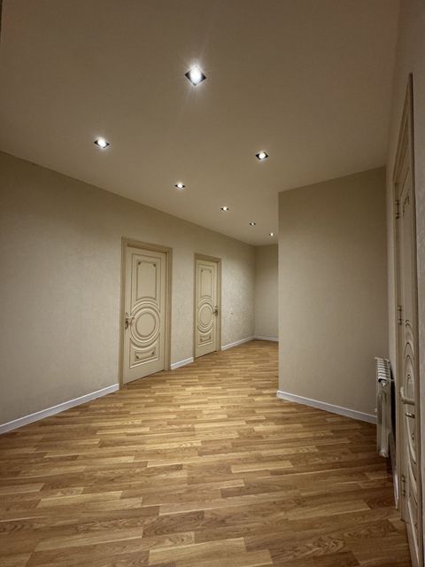 Satılır 4 otaqlı yeni tikili 140 m² — Bakı