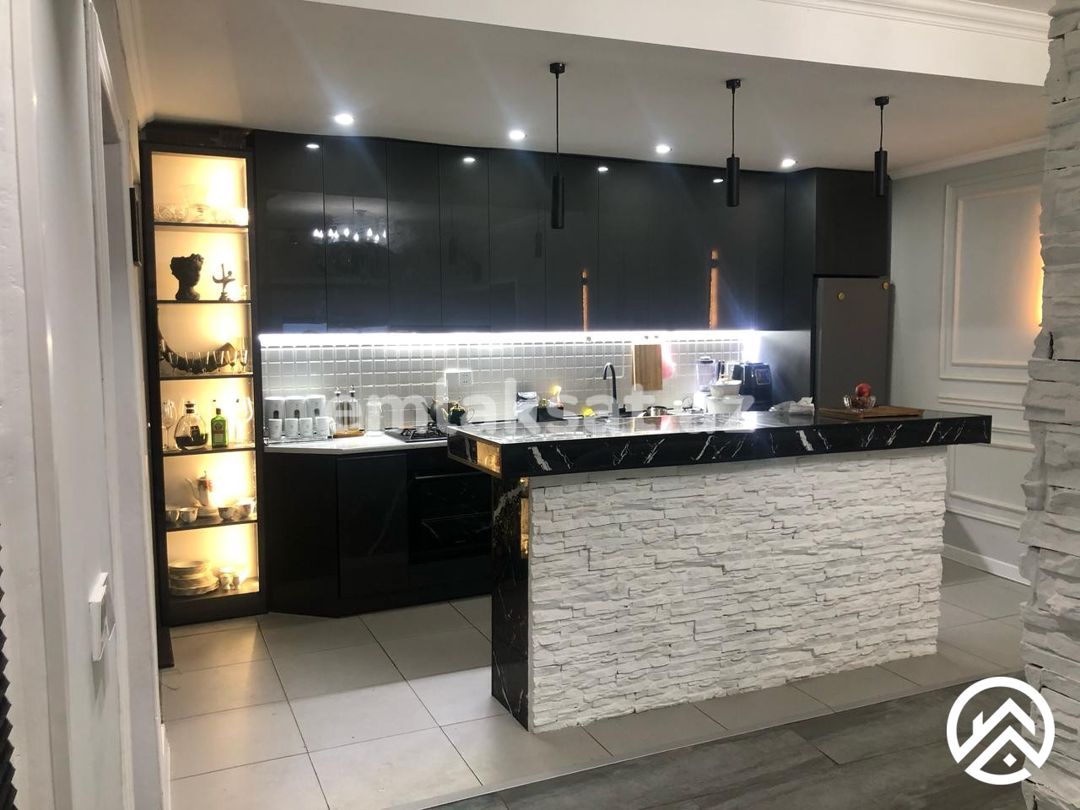 Satılır 6 otaq həyət evi / bağ evi 270 m², Əmircan — Ev, villa, Bakı (7)