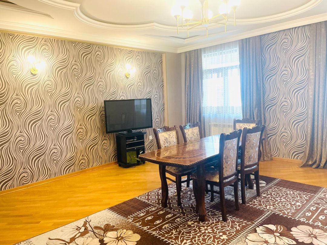 İcarəyə verilir 4 otaqlı yeni tikili 170 m² — Mənzil, Bakı (2)