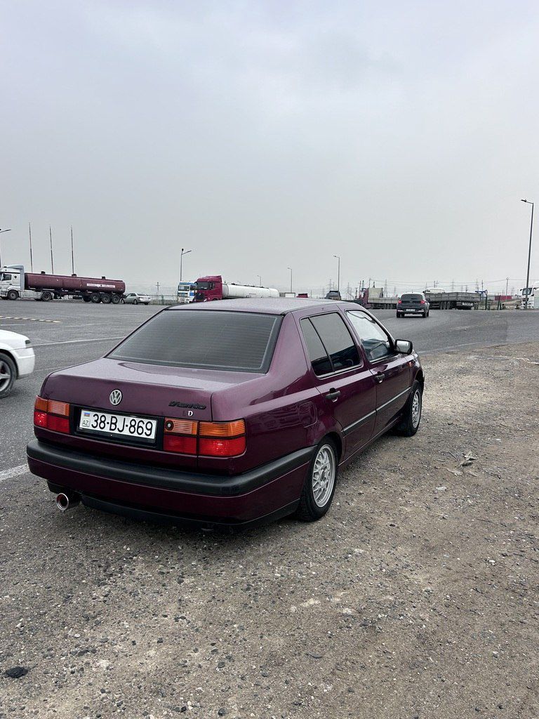 Volkswagen Vento, 1.9 L, 1994 il, 207 586 km 38-BJ-869 — Avtomobillər, Bakı (11)