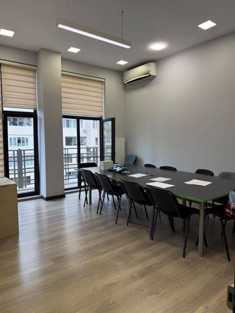 İcarəyə verilir 5 otaqlı ofis 210 m² — Bakı