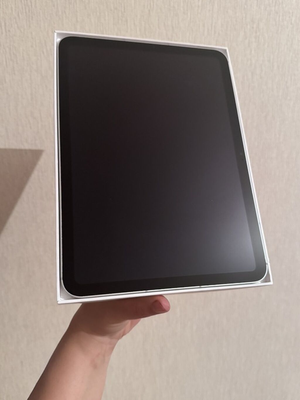 Apple iPad A-16 planşet - Rəng: Gümüş - İstehsal tarixi: Fevral 2025 — Apple, Bakı (2)