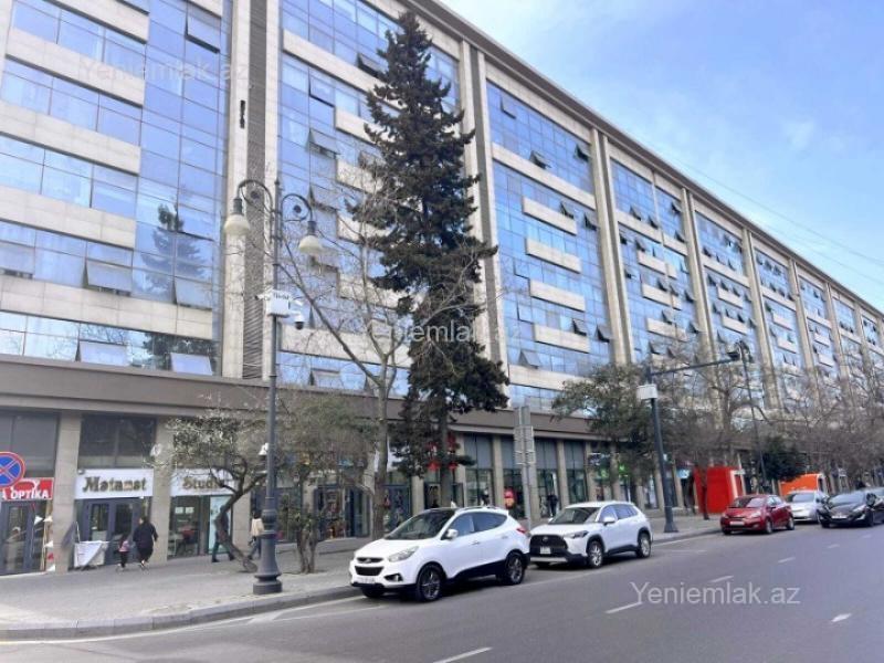 Satılır 2 otaqlı Bina evi menzil (Köhnə tikili), 72 m², Nərimanov rayonu — Mənzil, Bakı