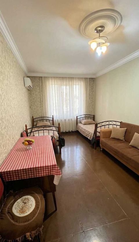 Satılır 3 otaqlı köhnə tikili 70 m² — Bakı