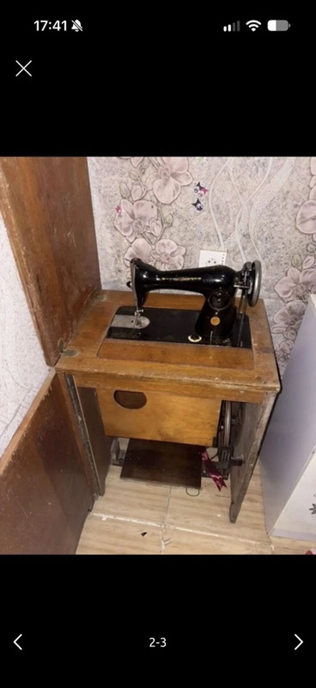 Klassik ayaqla idarə olunan tikiş maşını və taxta dolablı masa — Digər, Sumqayıt (2)