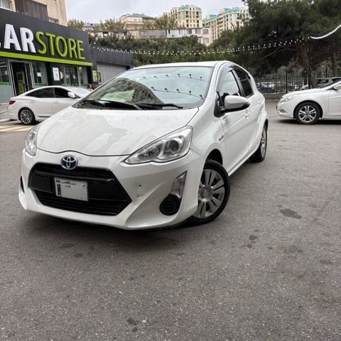 Toyota Aqua, 1.5 L, 0.9 kWh, 2017 il, 197 000 km — Bakı