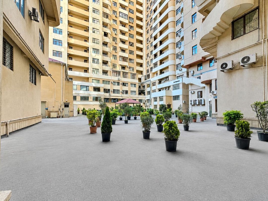 Satılır 4 otaqlı yeni tikili 231 m² — Mənzil, Bakı (12)