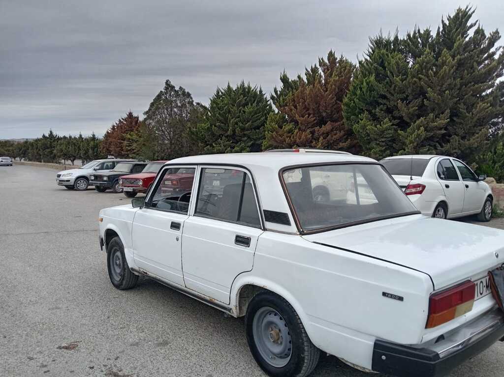 Lada (VAZ) 2107, 1.6 L, 2003 il, 250 000 km — Avtomobillər, Bakı (2)