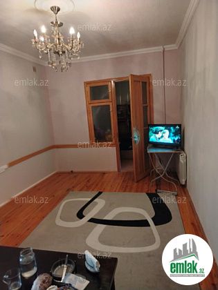 Satılır 2 otaqlı 50 m² köhnə tikili İnşaatçılar m — Mənzil (2)