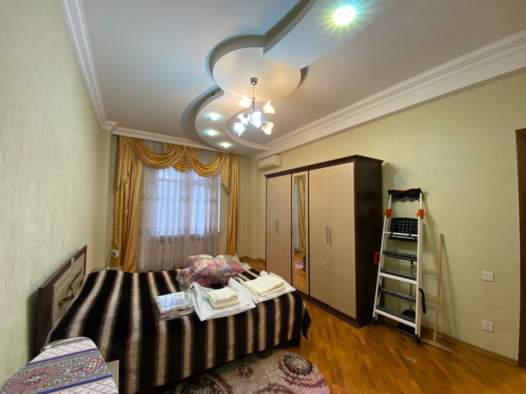 İcarəyə verilir 3 otaqlı yeni tikili 150 m² — Mənzil, Bakı (7)