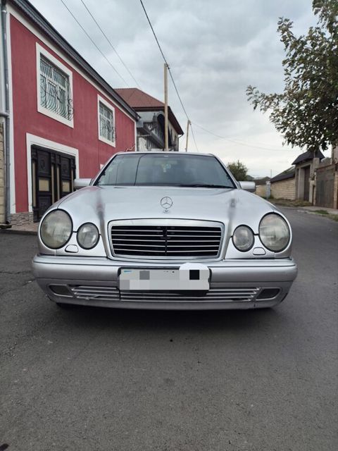 Mercedes E 280, 2.8 L, 1996 il, 337 383 km — Bakı