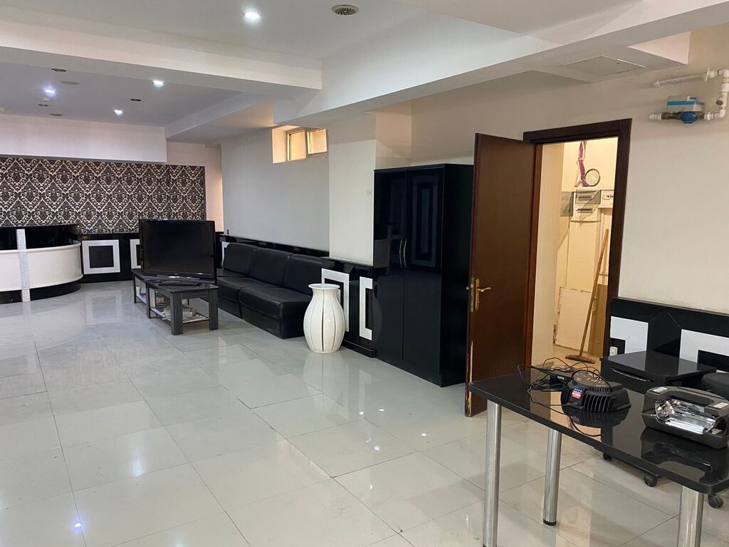 Satılır obyekt 280 m² — Əmlak, Bakı (5)