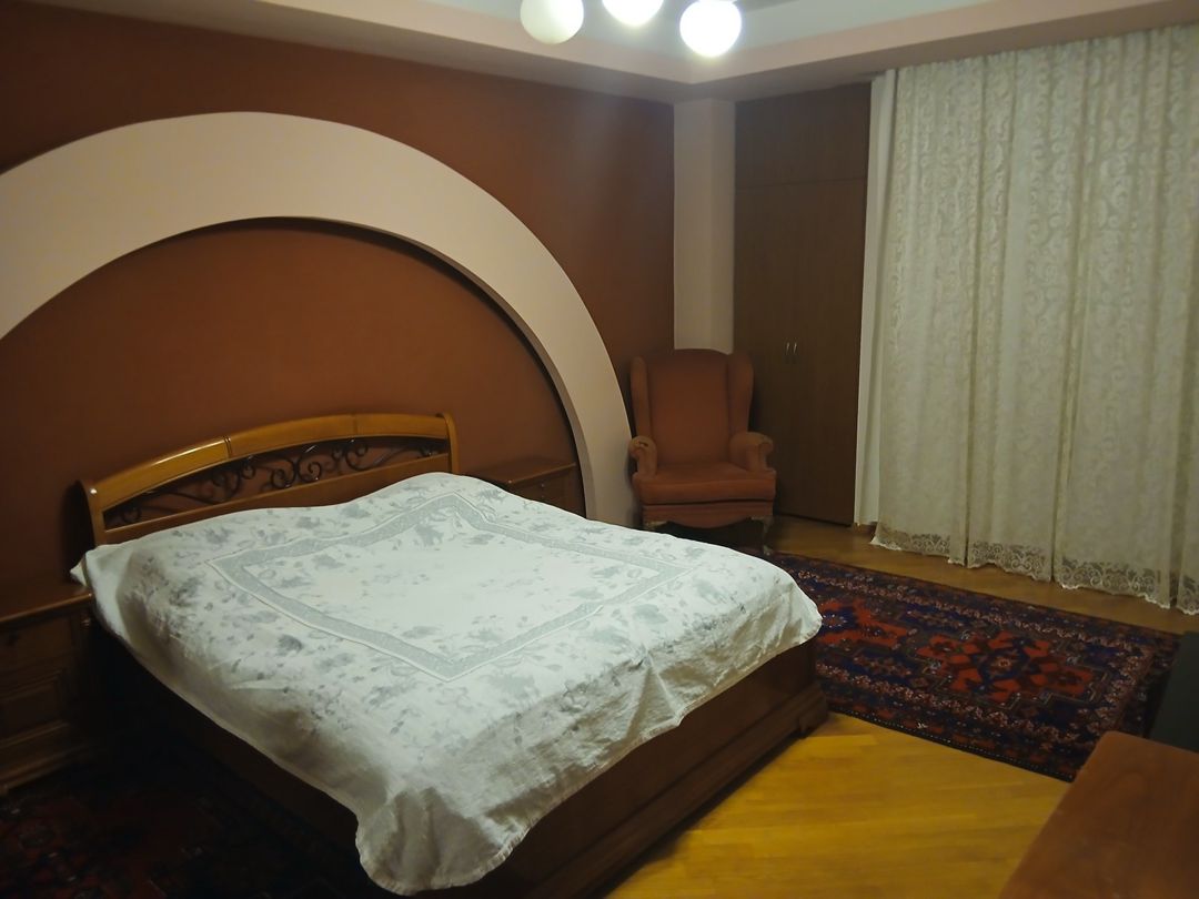 Satılır 5 otaqlı yeni tikili 220 m² — Mənzil, Bakı (9)