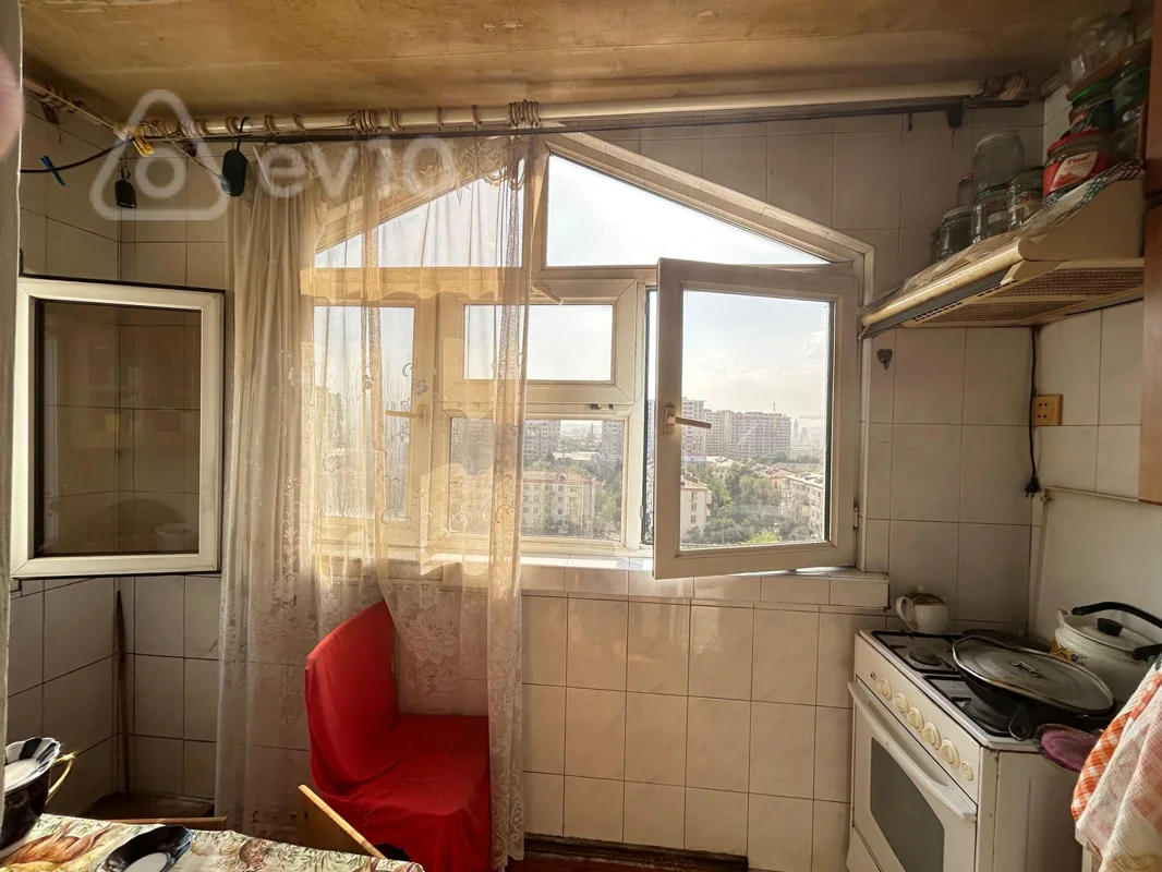 3 otaqlı mənzil, 60 m², Qara Qarayev prospekti — Mənzil, Bakı (9)