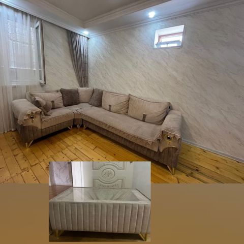 Divan satılır pufiklə birlikdə 450₼. Açılır bazası var.Ünvan binə — Digah