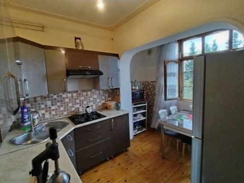 İcarəyə verilir 2 otaqlı köhnə tikili 65 m² — Bakı