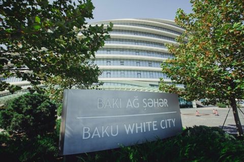 Satılır obyekt 388 m² — Bakı