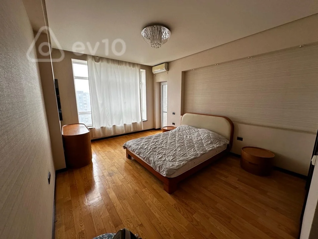 4 otaqlı mənzil, 200 m², Əhməd Rəcəbli küçəsi — kirayə — Mənzil, Bakı (5)