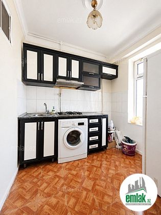 Satılır 1 otaqlı 32 m² köhnə tikili Nəriman Nərimanov m — Mənzil (2)