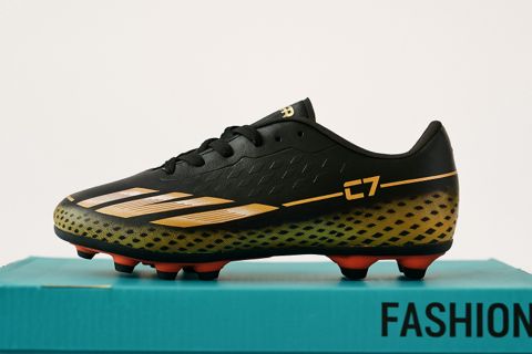 Futbol butsları C7, qara, sintetika, ölçü 44 — Bakı