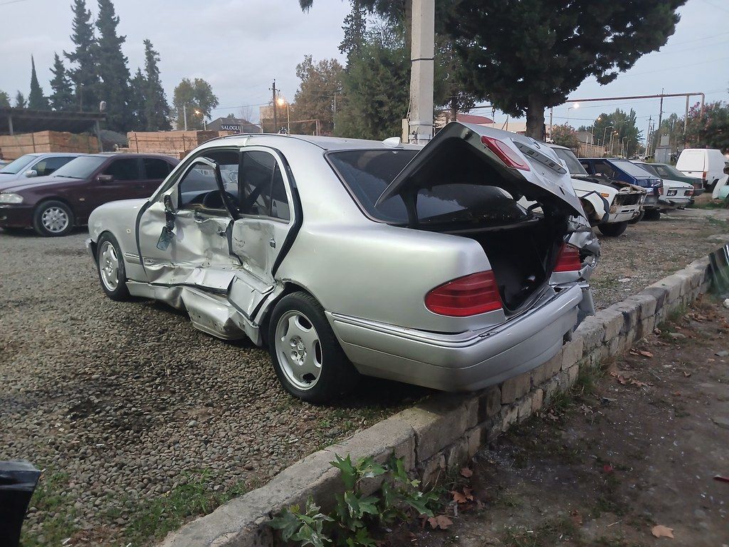 Mercedes E 230, 2.3 L, 1996 il, 325 000 km — Avtomobillər, Lənkəran (4)