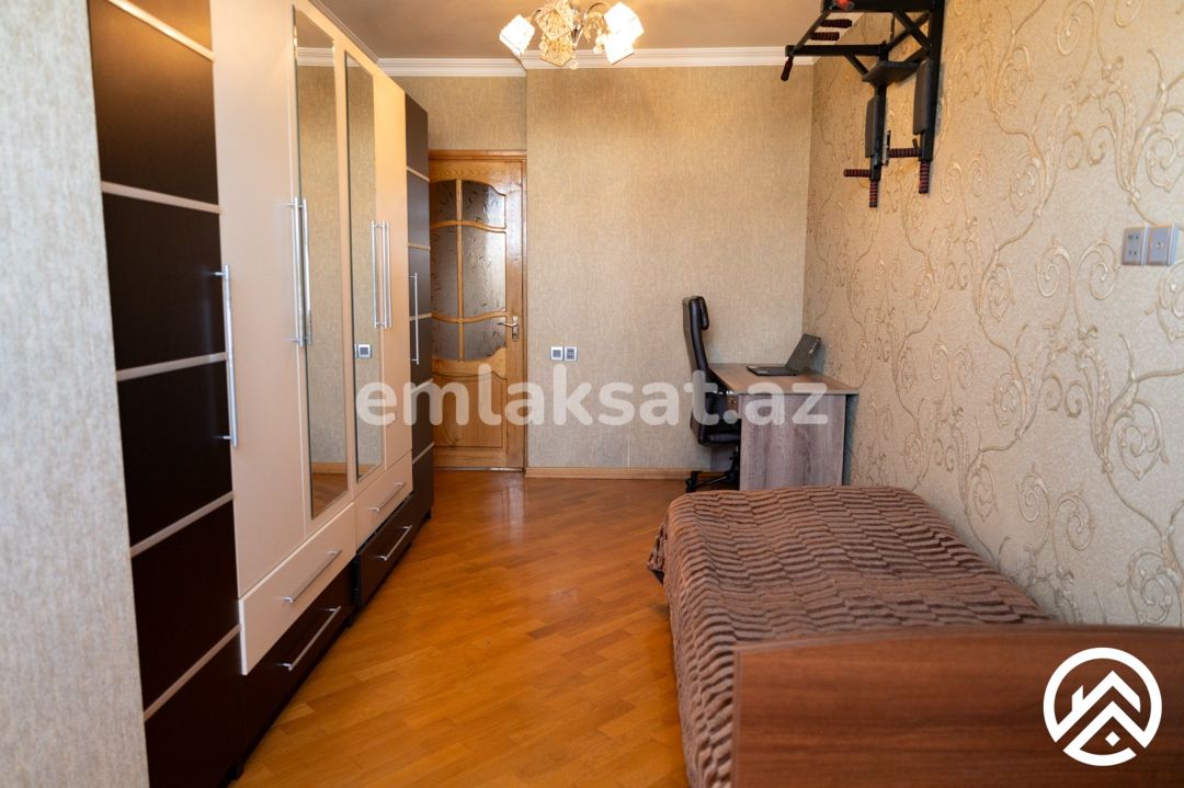 Satılır 4 otaq köhnə tikili 100 m², Qara Qarayev metrosu — Mənzil, Bakı (7)