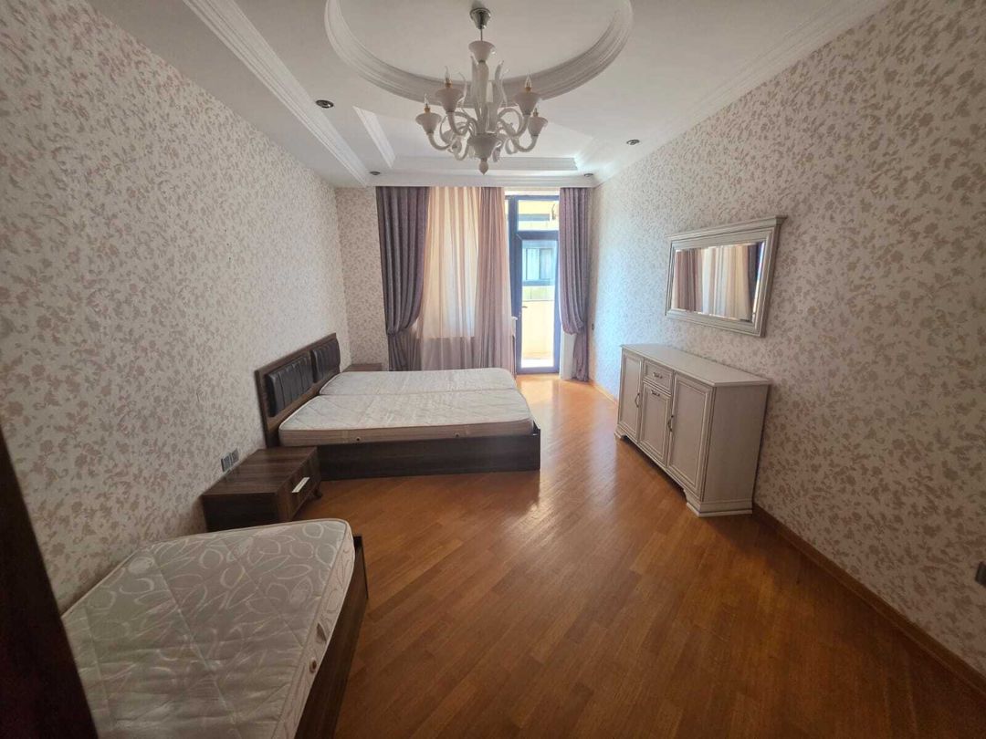İcarəyə verilir 4 otaqlı yeni tikili 280 m² — Mənzil, Bakı (9)