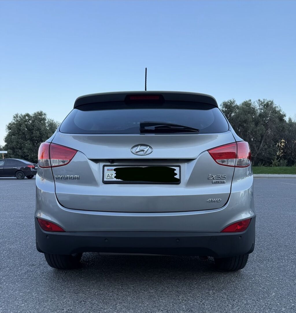 Hyundai ix35 Limited 4WD – gümüşü rəngli krossover Xüsusiyyətlər — Avtomobillər, Bakı (3)