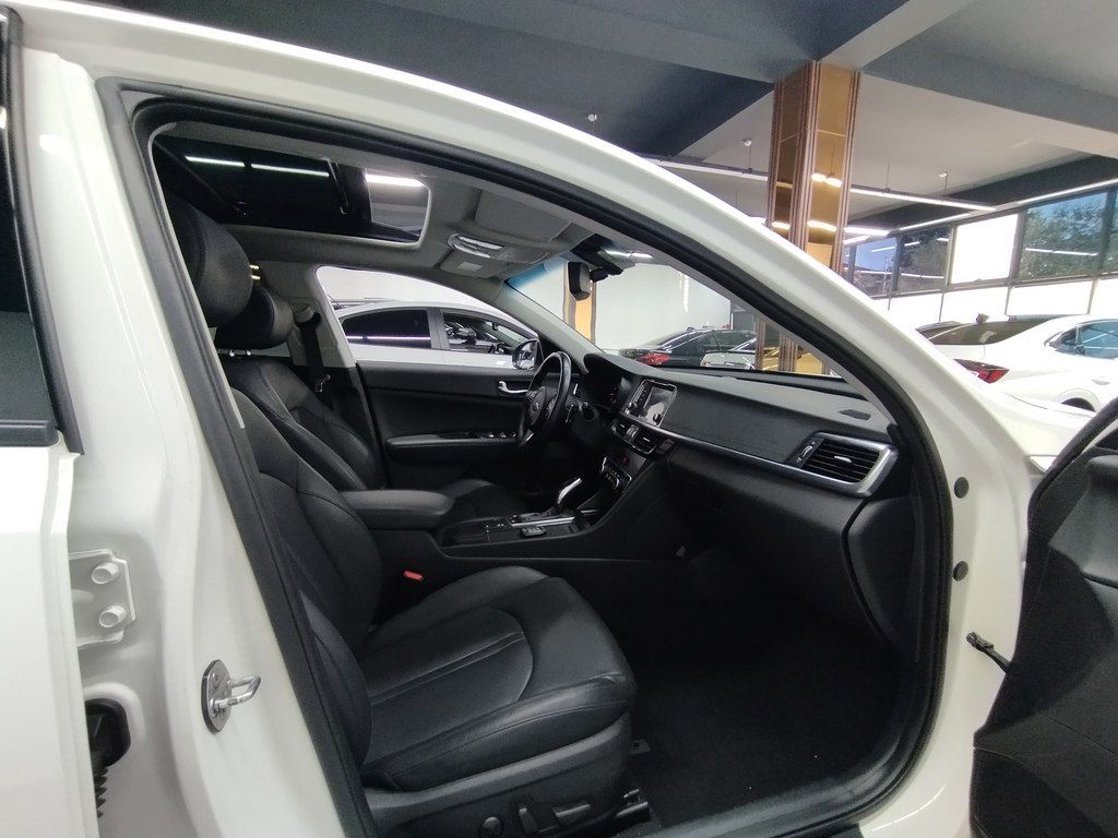 Kia K5, 2.0 L, 2017 il, 135 300 km 77-DR-241 — Avtomobillər, Bakı (11)
