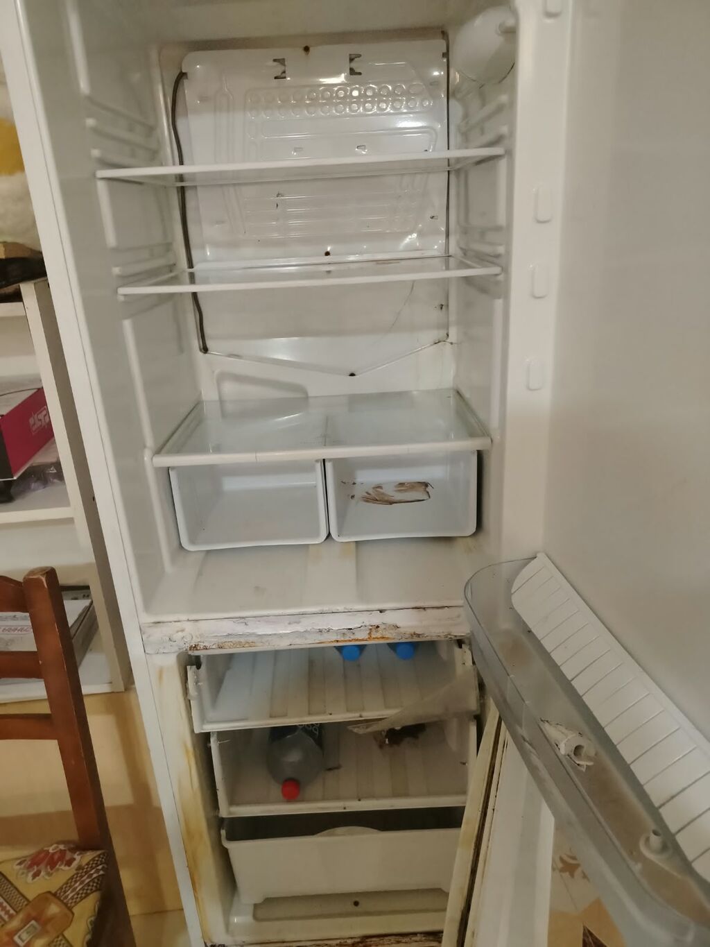 İşlənmiş 2 qapılı Indesit Soyuducu Satılır, rəng - Ağ — Soyuducular, Xırdalan (2)