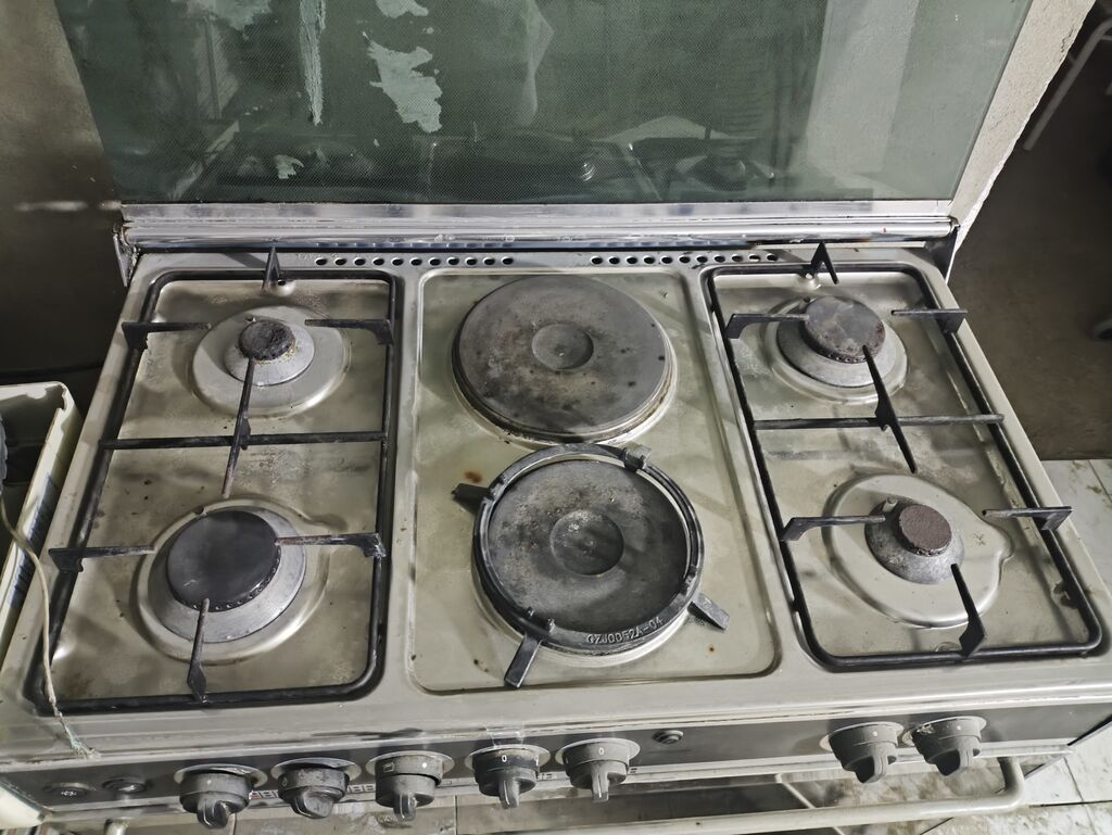 Qaz plitəsi Ayrıca dayanan, İşlənmiş — Plitələr, Saray (3)