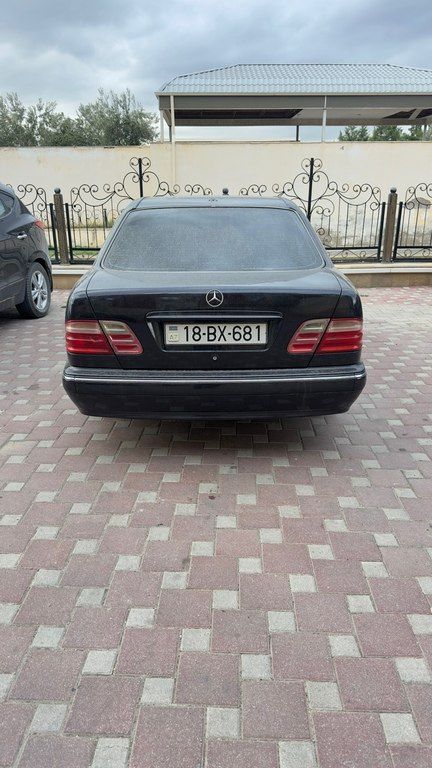 Mercedes E 200, 2.0 L, 2000 il, 257 000 km 18-BX-681 — Avtomobillər, Bakı (3)