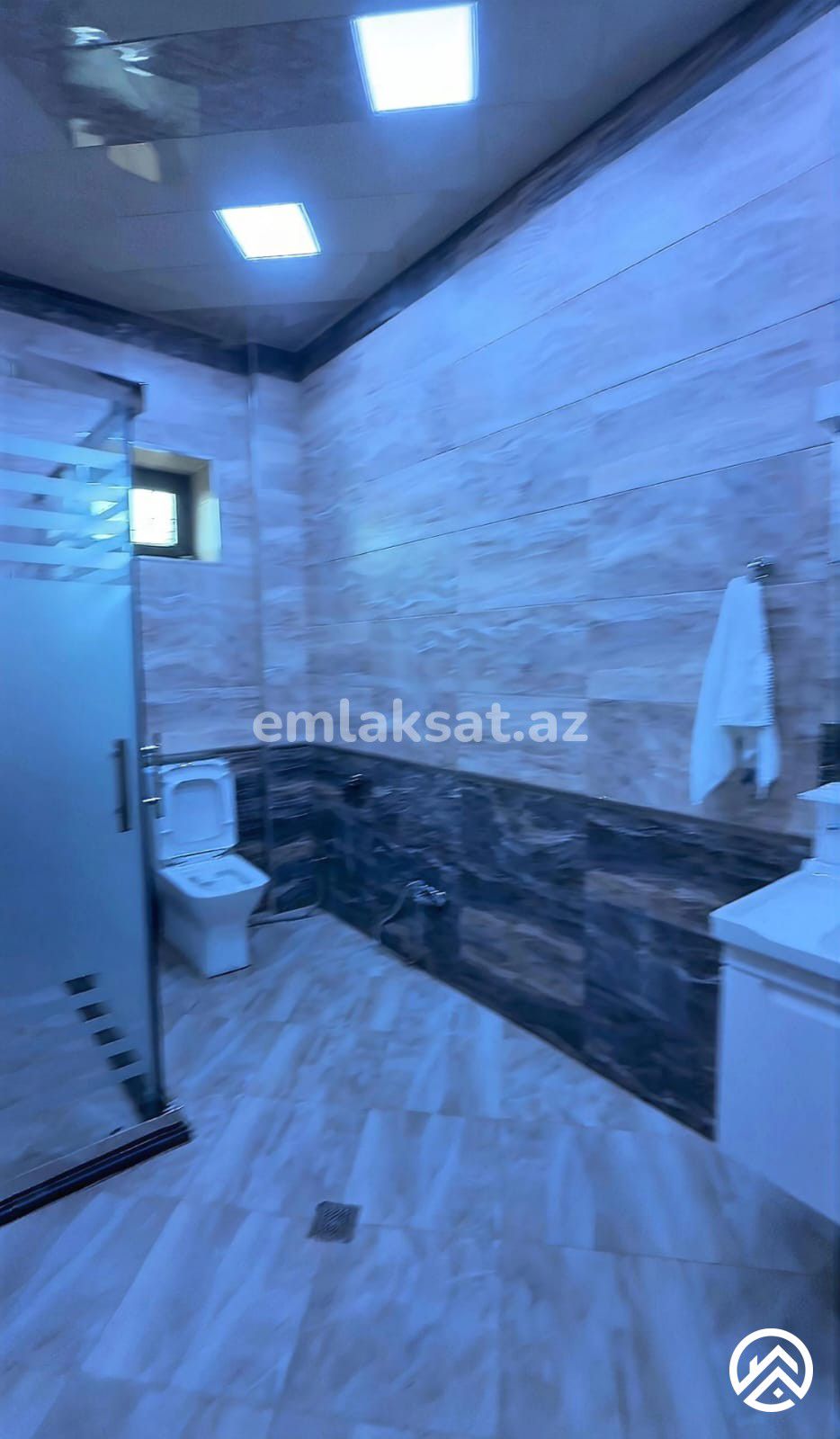 Satılır 7 otaq həyət evi / bağ evi 700 m², Zabrat — Ev, villa, Bakı (11)