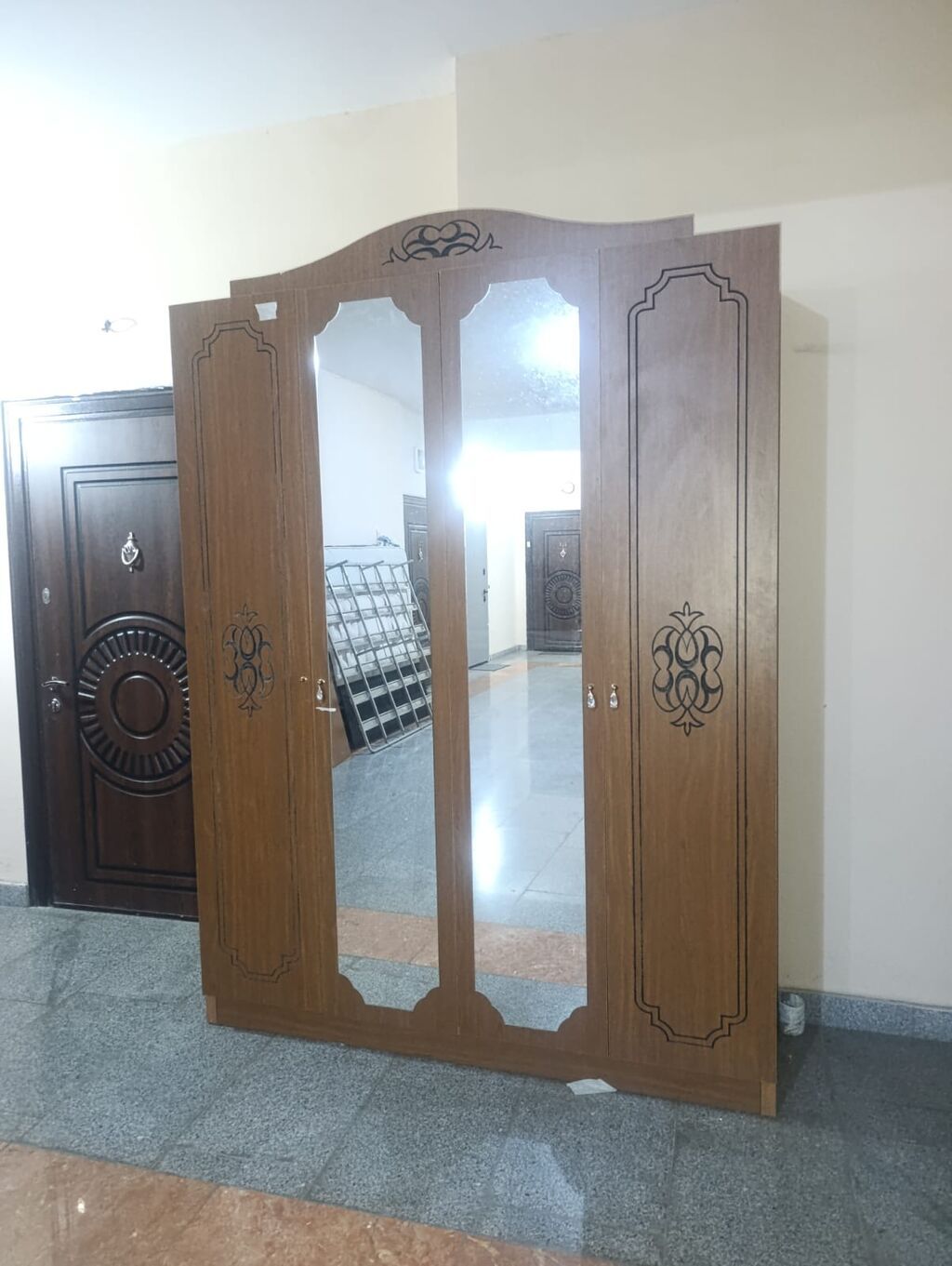 Dolab satılır 220 Şəhər daxili pulsuz çatdırılma Və quraşdırılma — Şkaflar, Bakı